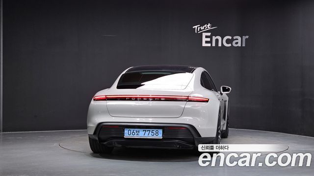Porsche Taycan из Кореи Encar