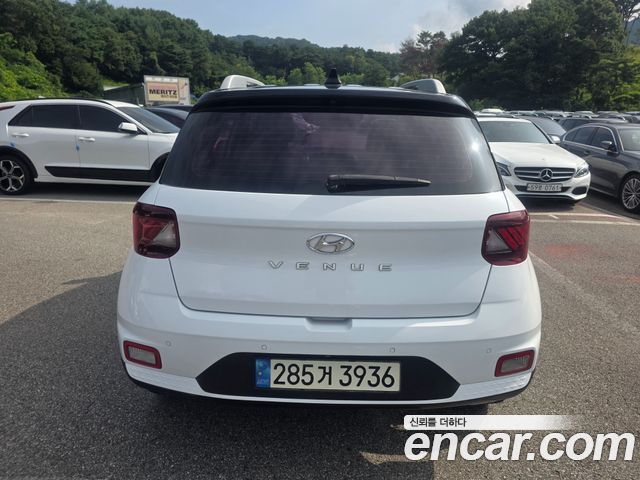 Hyundai Venue из Кореи Encar