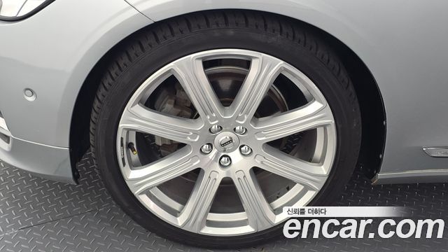 Volvo S90 из Кореи Encar