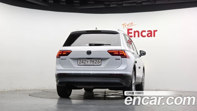 Volkswagen Tiguan 2.0 TDI 4Motion Prestige — пробег 56 992 км — фото 4 из 5