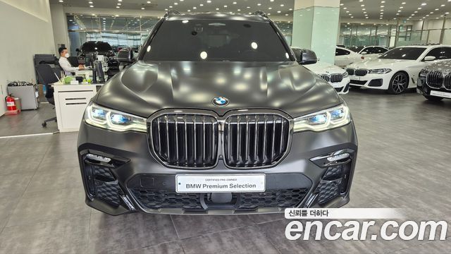BMW X7 M50i Frozen Black Edition 6STR — пробег 51 188 км — фото 2 из 5