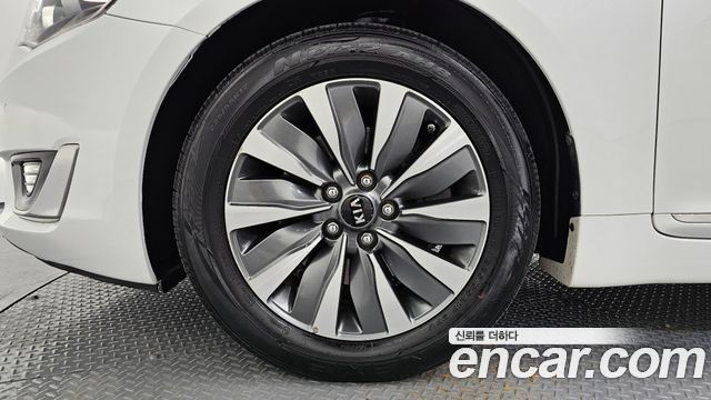 Kia K7 из Кореи Encar