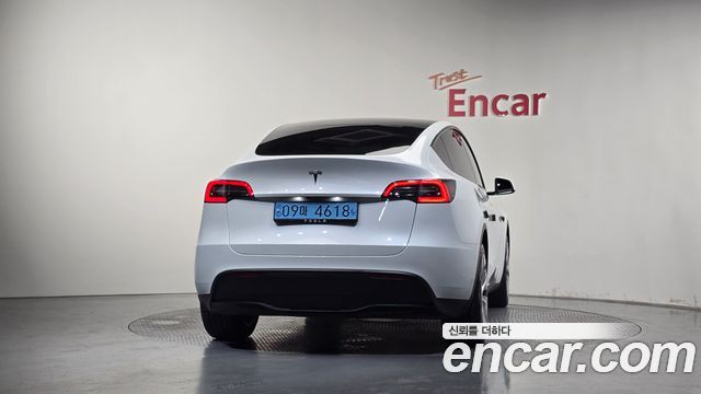 Tesla Model Y RWD — пробег 10 418 км — фото 4 из 5