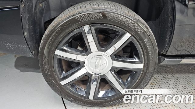 Cadillac Escalade 6.2 3rd — пробег 214 039 км