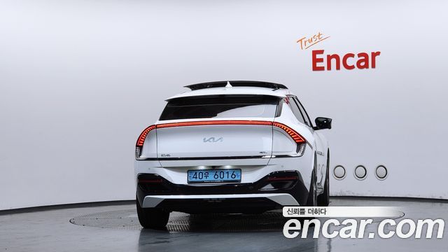 Kia EV6 из Кореи Encar