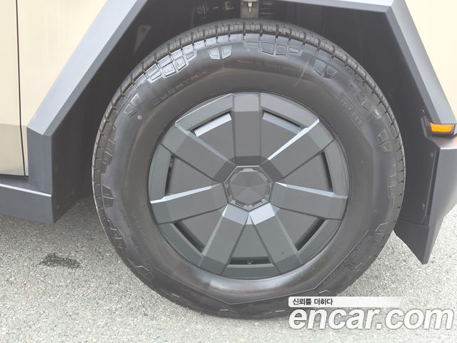 Tesla Cybertruck Cyberbeast — пробег 360 км — фото 5 из 5