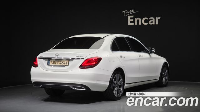 Mercedes-Benz C-Class из Кореи Encar