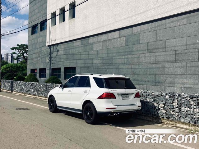 Mercedes-Benz GLE-Class GLE350 — пробег 140 800 км — фото 2 из 5