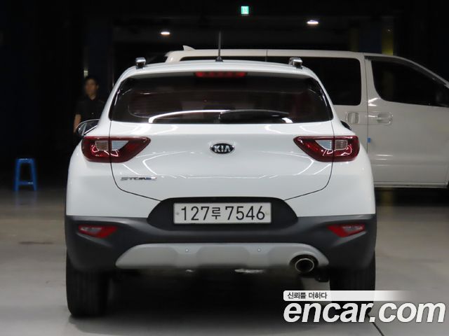 Kia Stonic Diesel 1.6 Trendy — пробег 105 930 км — фото 4 из 5