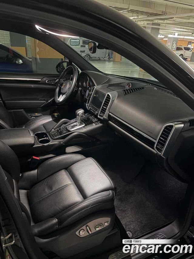 Porsche Cayenne 3.0 Diesel Platium Edition 958 — пробег 69 000 км — фото 4 из 5