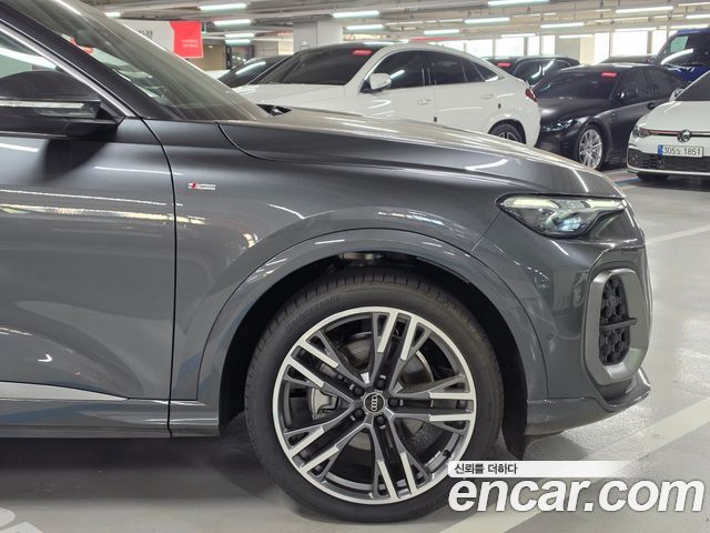 Audi Q5 40 TFSI Quattro S Line — пробег 17 км — фото 5 из 5