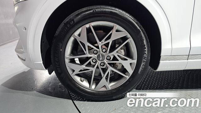 Genesis GV70 из Кореи Encar