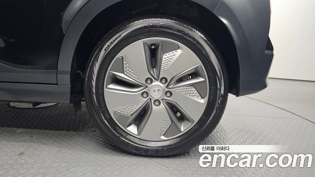 Hyundai Kona Premium — пробег 49 402 км — фото 5 из 5