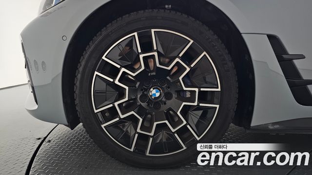 BMW i4 из Кореи Encar