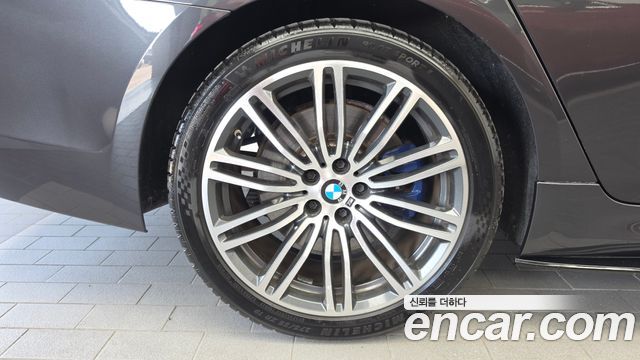 BMW 5-Series 530i M Sport Package Plus — пробег 93 974 км — фото 5 из 5