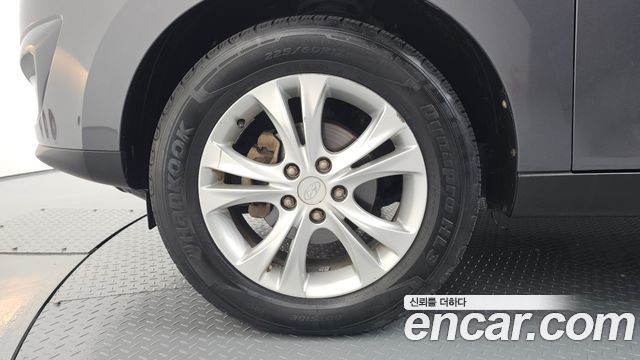 Hyundai Tucson Diesel 2WD X20 Deluxe — пробег 212 953 км — фото 5 из 5