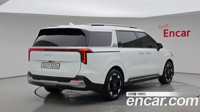 Kia Carnival из Кореи Encar