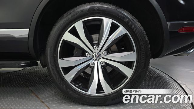 Volkswagen Touareg из Кореи Encar