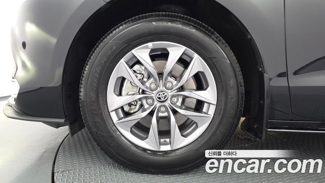 Toyota Sienna из Кореи Encar