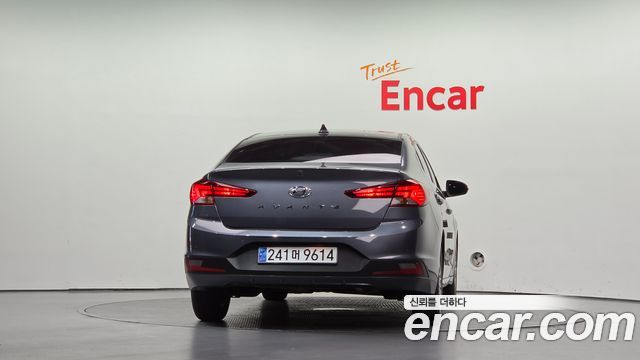 Hyundai AVANTE 1.6 Smart — пробег 96 470 км — фото 4 из 5