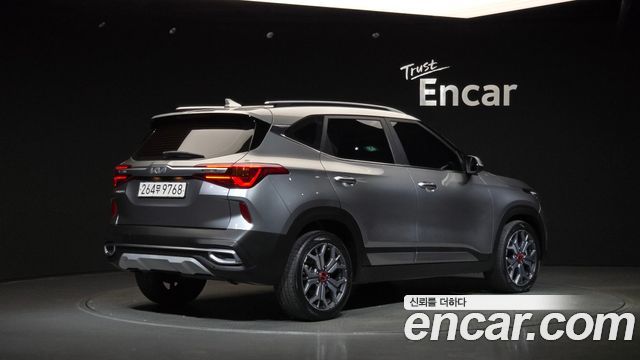 Kia Seltos из Кореи Encar