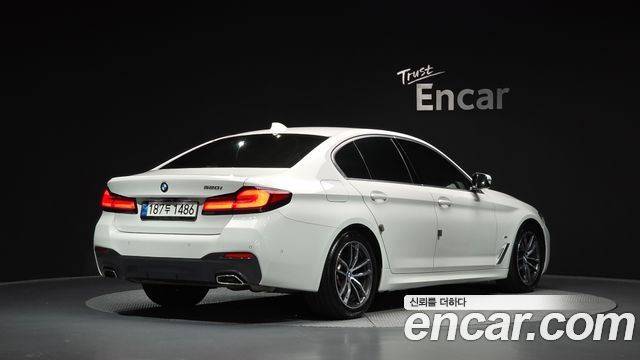 BMW 5-Series 520i M Sport — пробег 81 023 км — фото 2 из 5