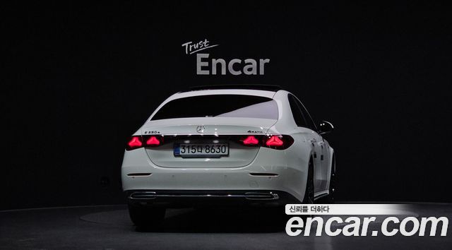 Mercedes-Benz E-Class из Кореи Encar