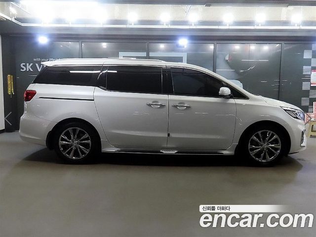Kia Carnival из Кореи Encar