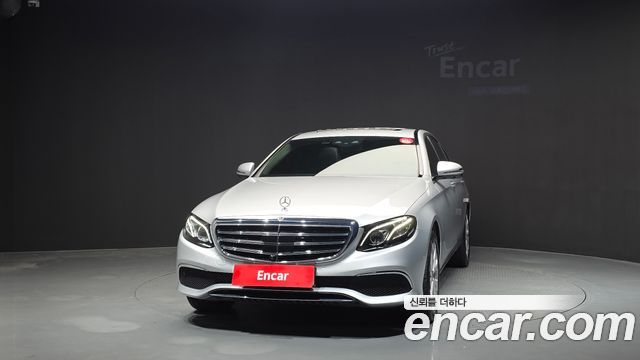 Mercedes-Benz E-Class E300 4MATIC Exclusive — пробег 75 237 км — фото 3 из 5