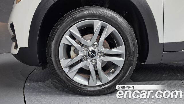 Kia Seltos из Кореи Encar