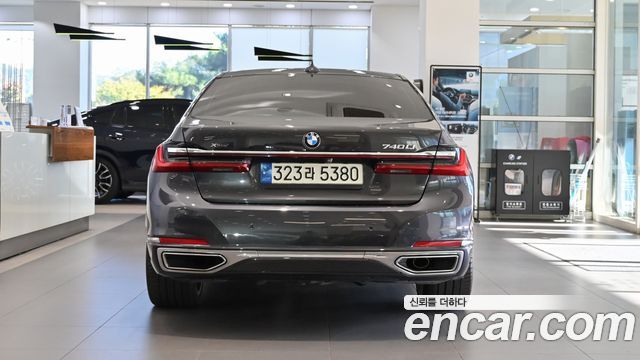 BMW 7-Series 740Li xDrive Design Pure Excellence — пробег 161 808 км — фото 4 из 4