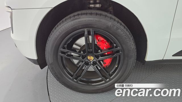 Porsche Macan из Кореи Encar