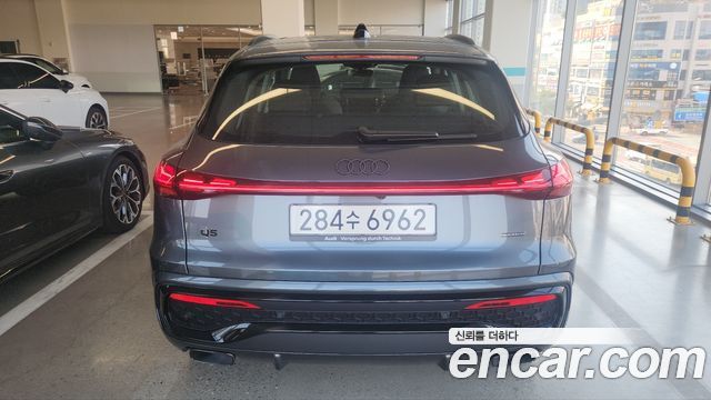 Audi Q5 45 TFSI Quattro S line — пробег 500 км — фото 4 из 5