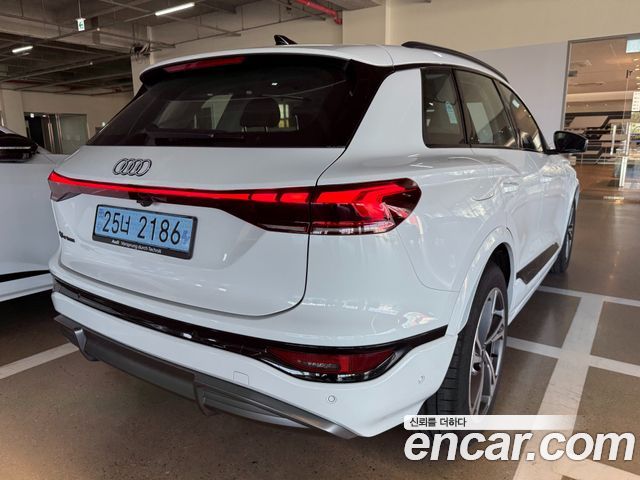 Audi Q6 e-tron из Кореи Encar