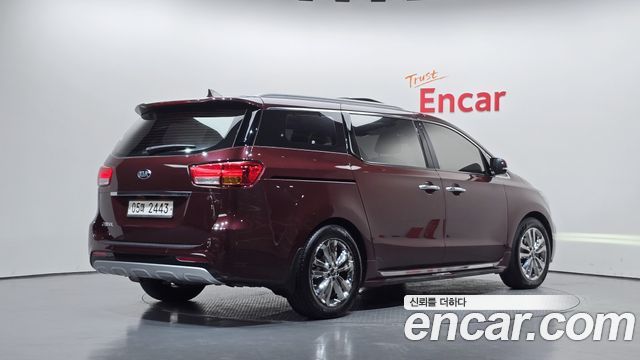 Kia Carnival из Кореи Encar