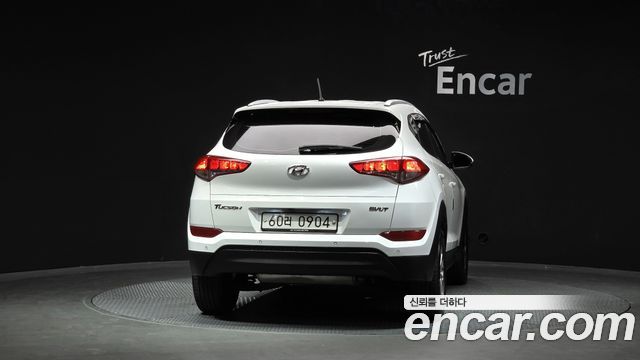 Hyundai Tucson Diesel 1.7 2WD Modern — пробег 180 533 км — фото 4 из 5