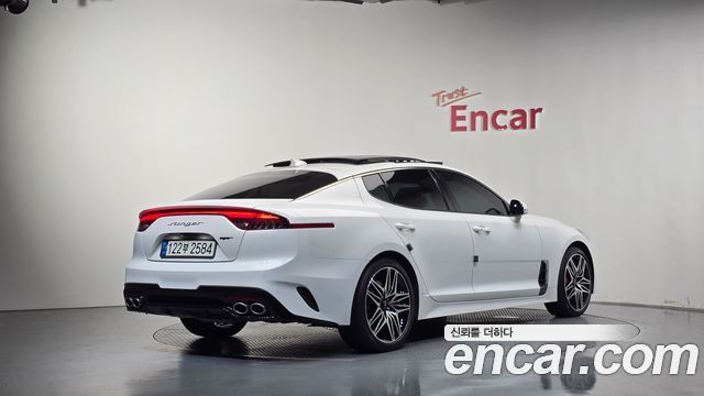 Kia Stinger из Кореи Encar