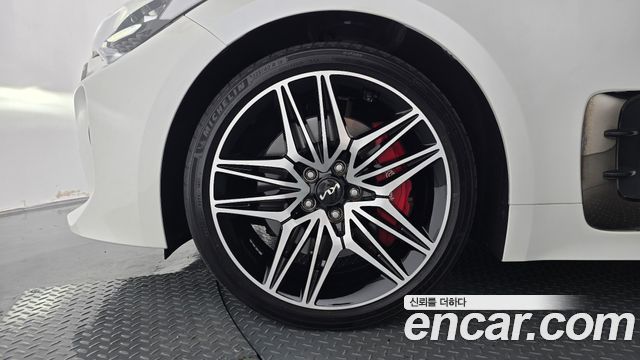 Kia Stinger из Кореи Encar