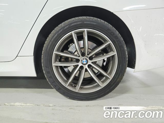 BMW 5-Series 520d M Sport Package Plus — пробег 91 279 км — фото 5 из 5