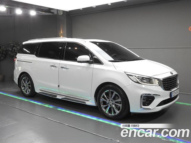 Kia Carnival из Кореи Encar