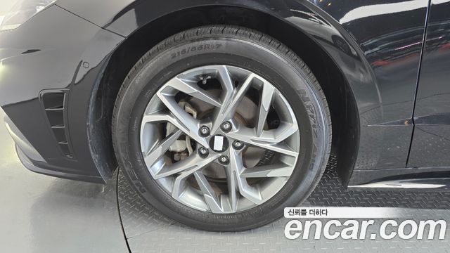 Hyundai Sonata 2.0 Premium Plus — пробег 43 749 км — фото 5 из 5