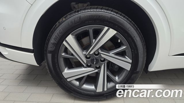 Genesis GV70 из Кореи Encar