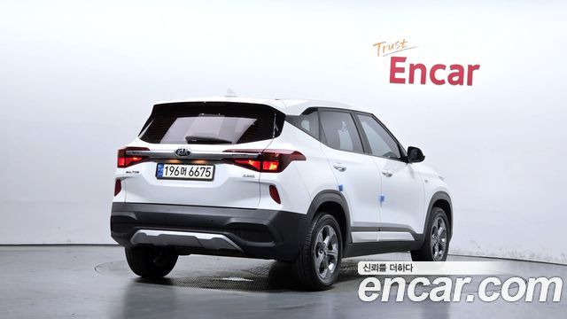 Kia Seltos из Кореи Encar