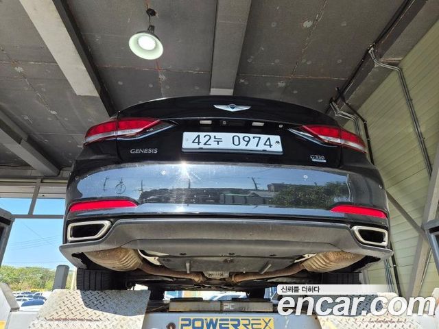 Hyundai Genesis из Кореи Encar