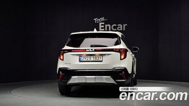 Kia Seltos из Кореи Encar