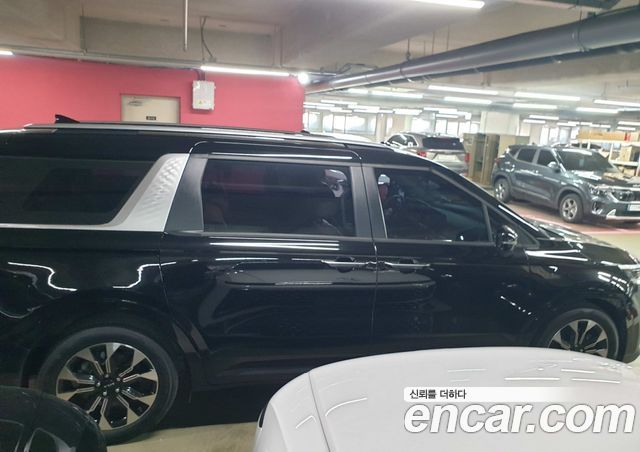 Kia Carnival Diesel 9-Seater Prestige — пробег 70 261 км — фото 5 из 5