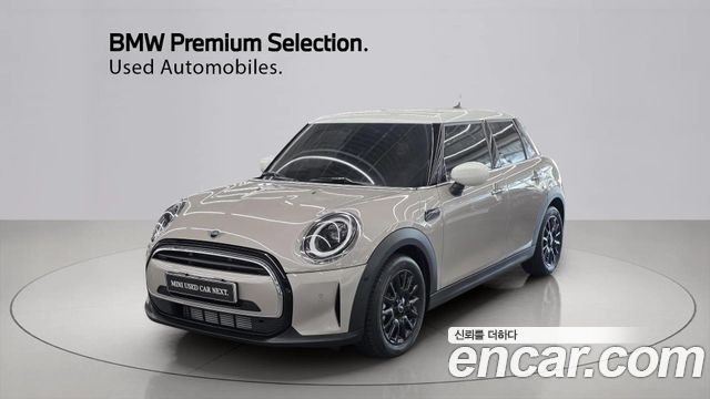 Mini Cooper 5Door Classic Third Generation — пробег 6 015 км — фото 1 из 5