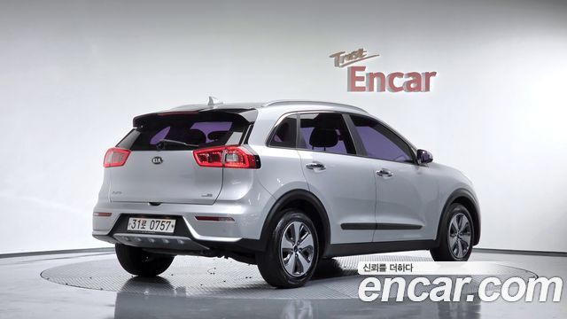 Kia Niro из Кореи Encar