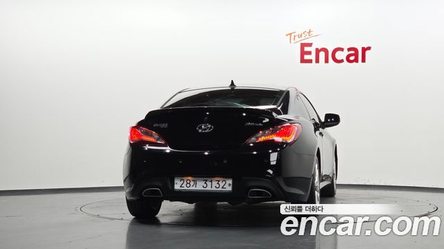 Hyundai Genesis из Кореи Encar
