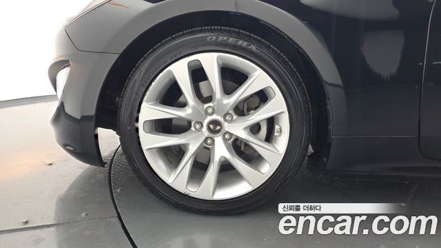 Hyundai Genesis из Кореи Encar